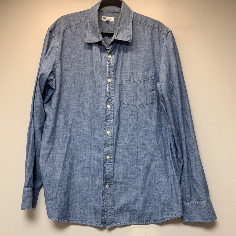 GAP Chambray Shirt Mens XL Blue Excellent Long Sleeve Cotton Button Down 9856